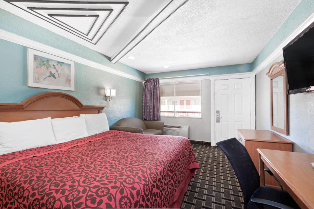 Lone Star Inn Kenedy Eksteriør billede